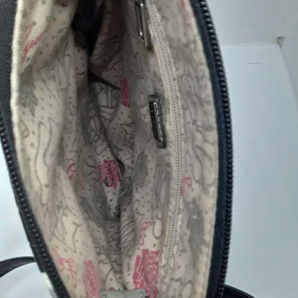 Guess Mini Crossbody Stripped White/Grey/Black Color - Picture 5 of 8